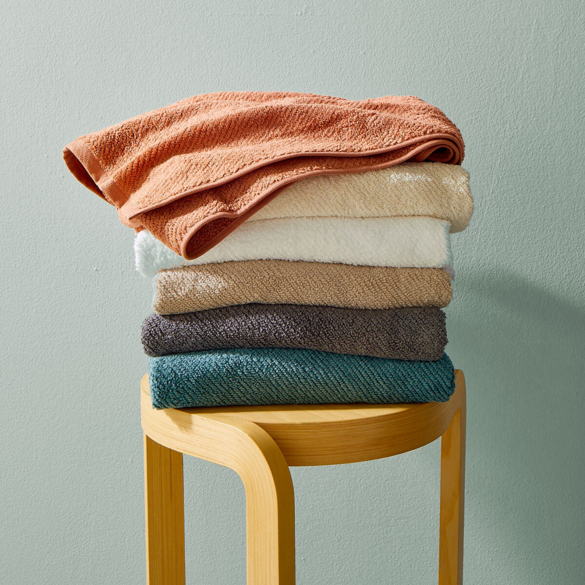 What are the best towels to keep in your bathroom?