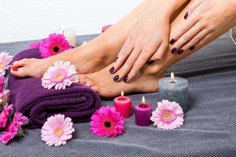 Healthy And Stylish: How To Get Pedicure Gel Nails