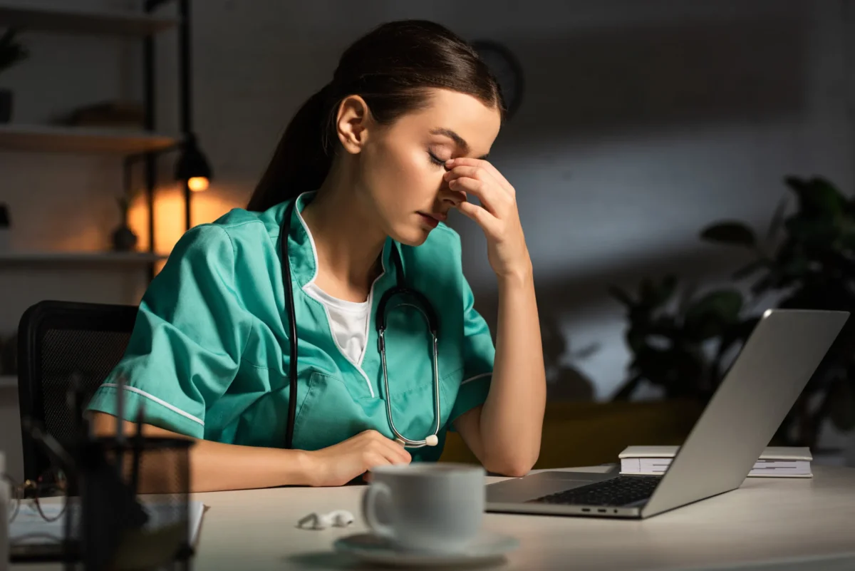 Shift work sleep disorder symptoms: what are they?
