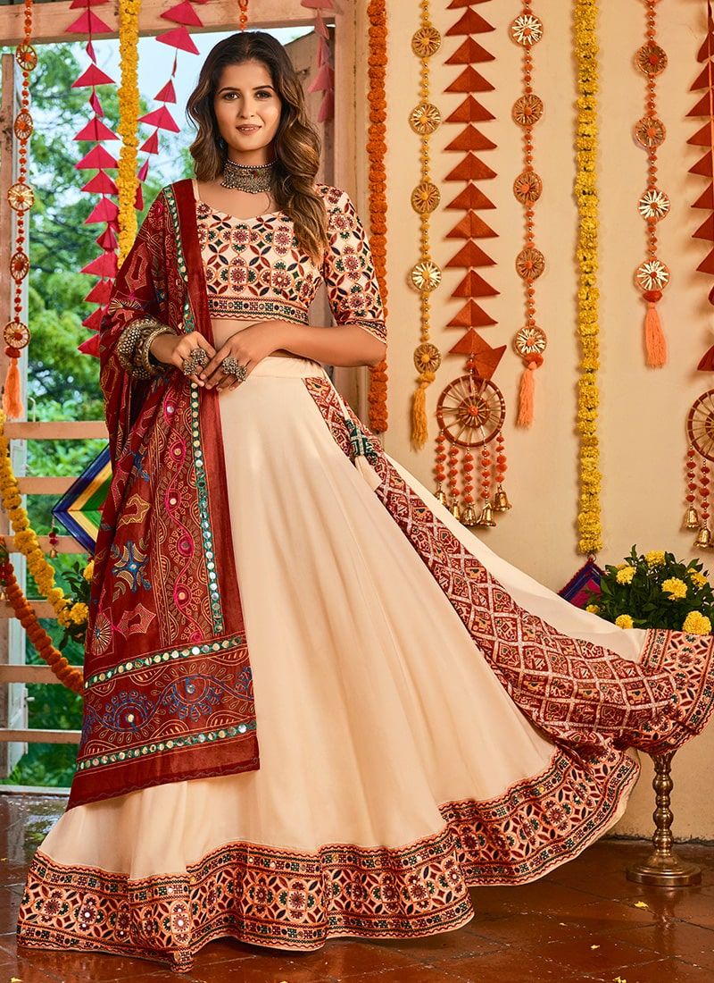 10 Lehenga Cholis That Every Indian Woman Loves to Wear