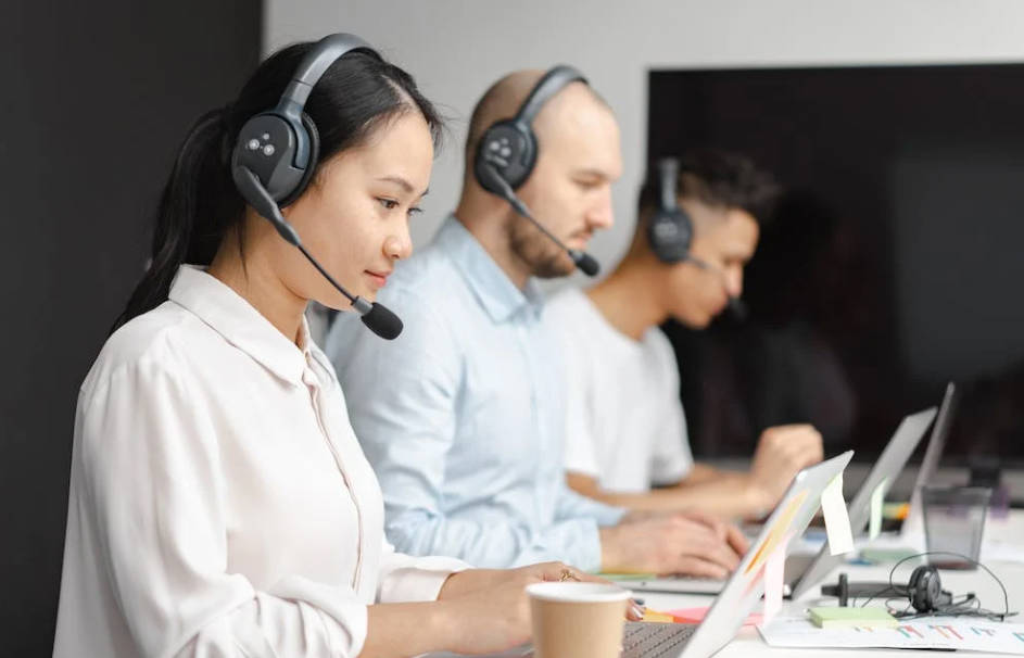 Poor Customer Service Behavior to Avoid It