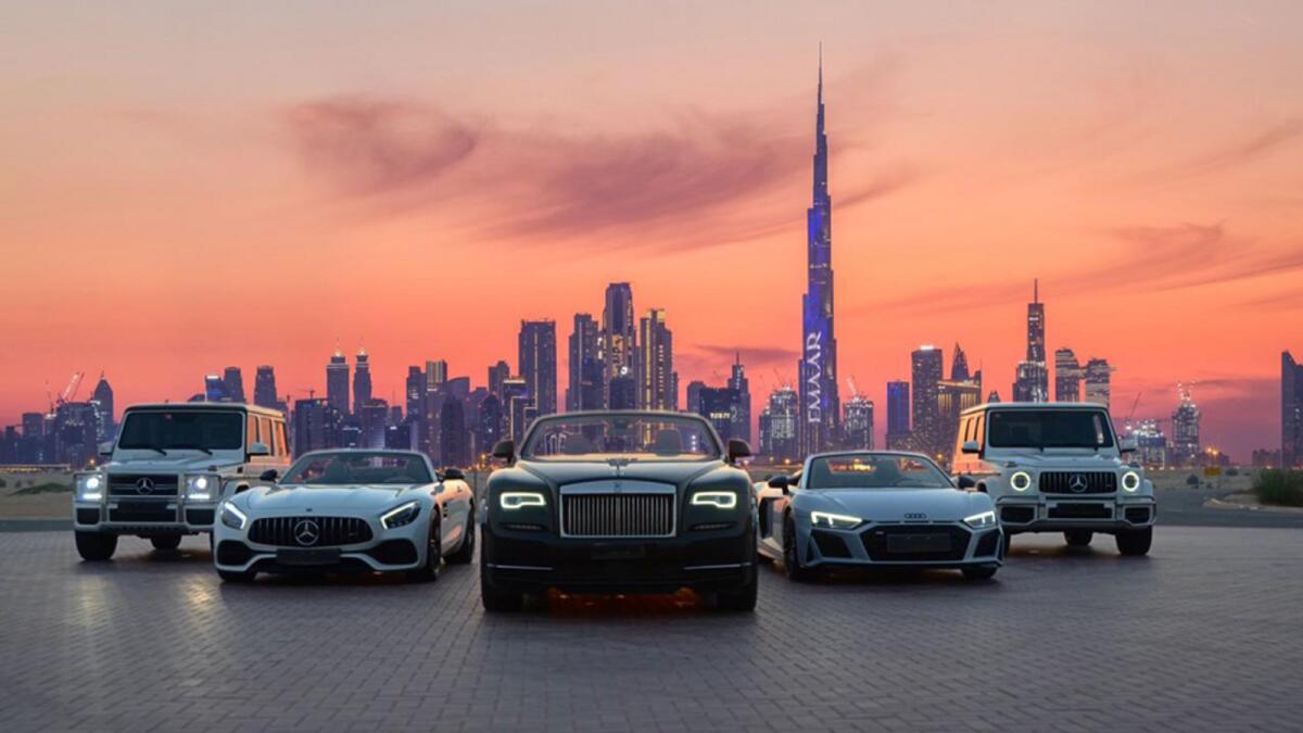 Experience at Your Own Pace: Rent a car Abu Dhabi