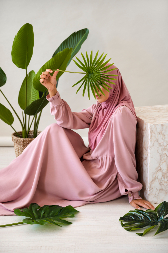 Unveiling Opulence: The Allure of Satin Pleated Hijab