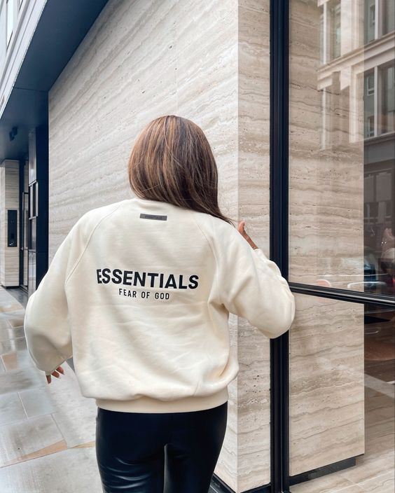 Essentials Clothing Embraces Comfort and Style