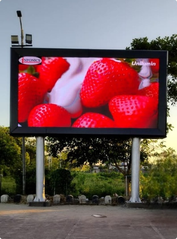 Led screen for outdoor advertising