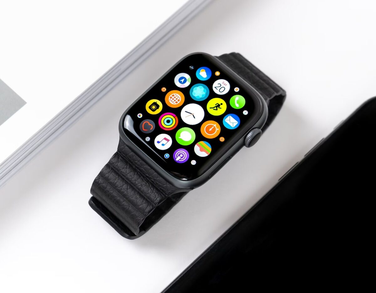 Does Apple Watch Series 8 Support Arabic Language in UAE?