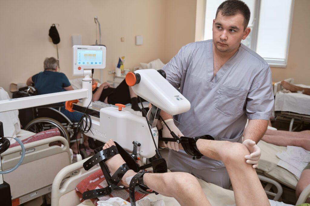 Why is it important to maintain rehab center's Equipment Properly?