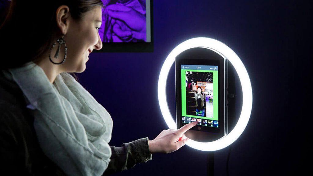 The Ultimate Guide to Astro Mirror Photo Booth