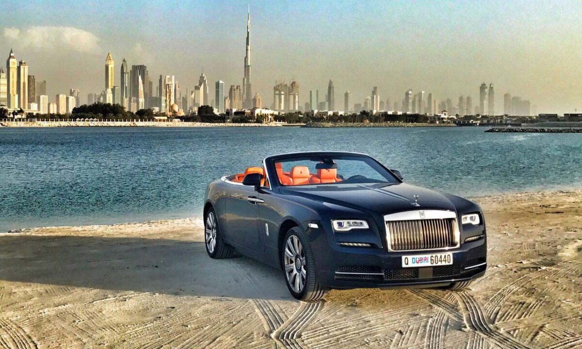 What are the top considerations when selecting a luxury car rental in Dubai?