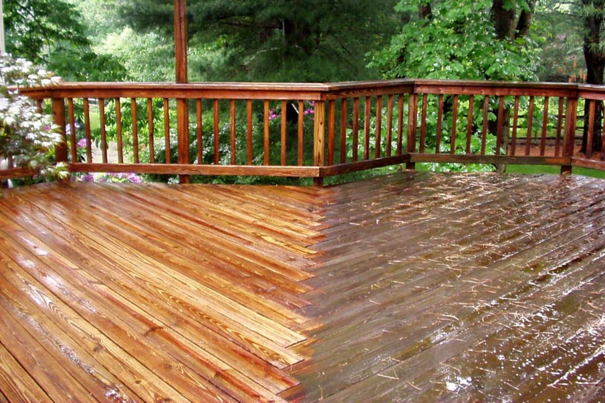 Our deck cleaning service that makes your deck standout