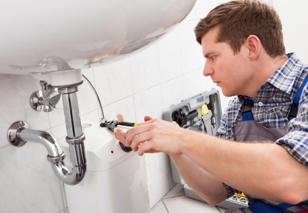 6 Common Plumbing Mistakes to Avoid at All Costs
