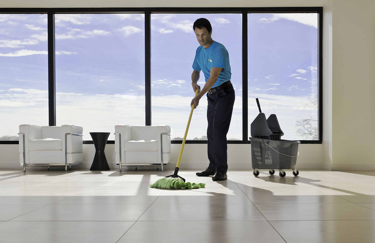 Why Deep Cleaning is Essential for Dubai’s Warm Climate