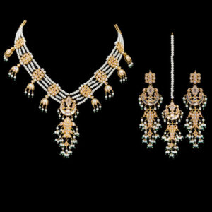 pearl necklace with drop