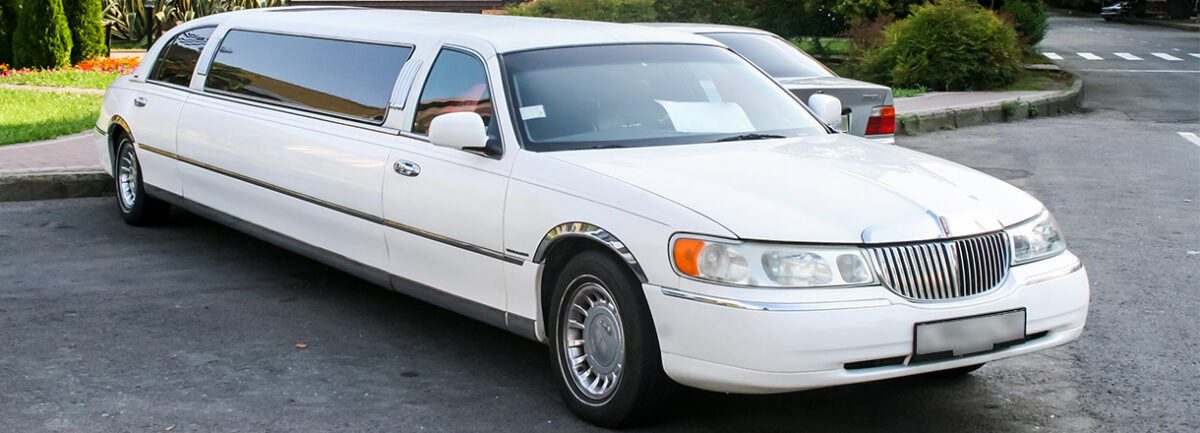 Exceeding Expectations: Kitchener Limo Rental Service for Unforgettable Journeys