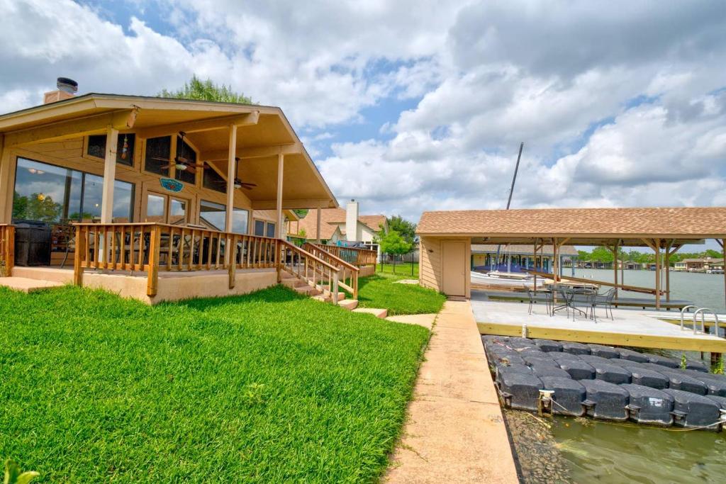 Luxurious Escapes: Resorts in Marble Falls, TX