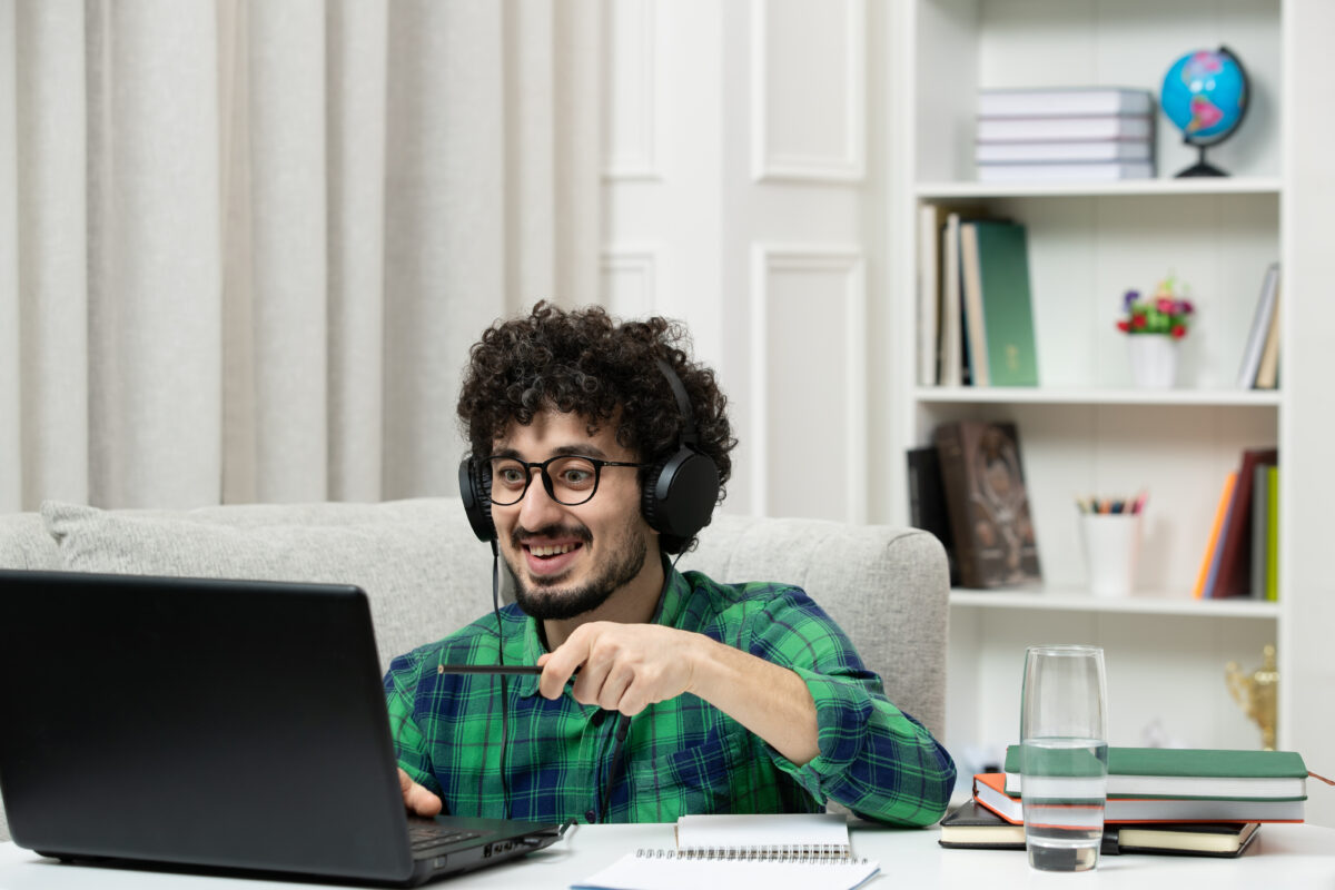 Benefits of SAT Online Coaching Compared to Traditional Tutoring