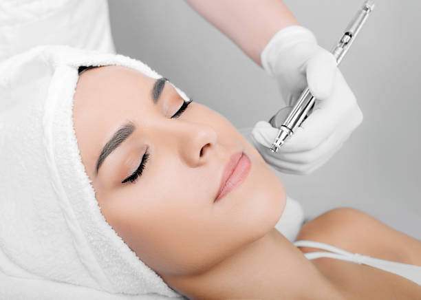 Youthful Hands: Unlocking Radiance in Riyadh