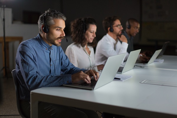Enhancing Customer Experience: The Role of E-commerce Call Centers