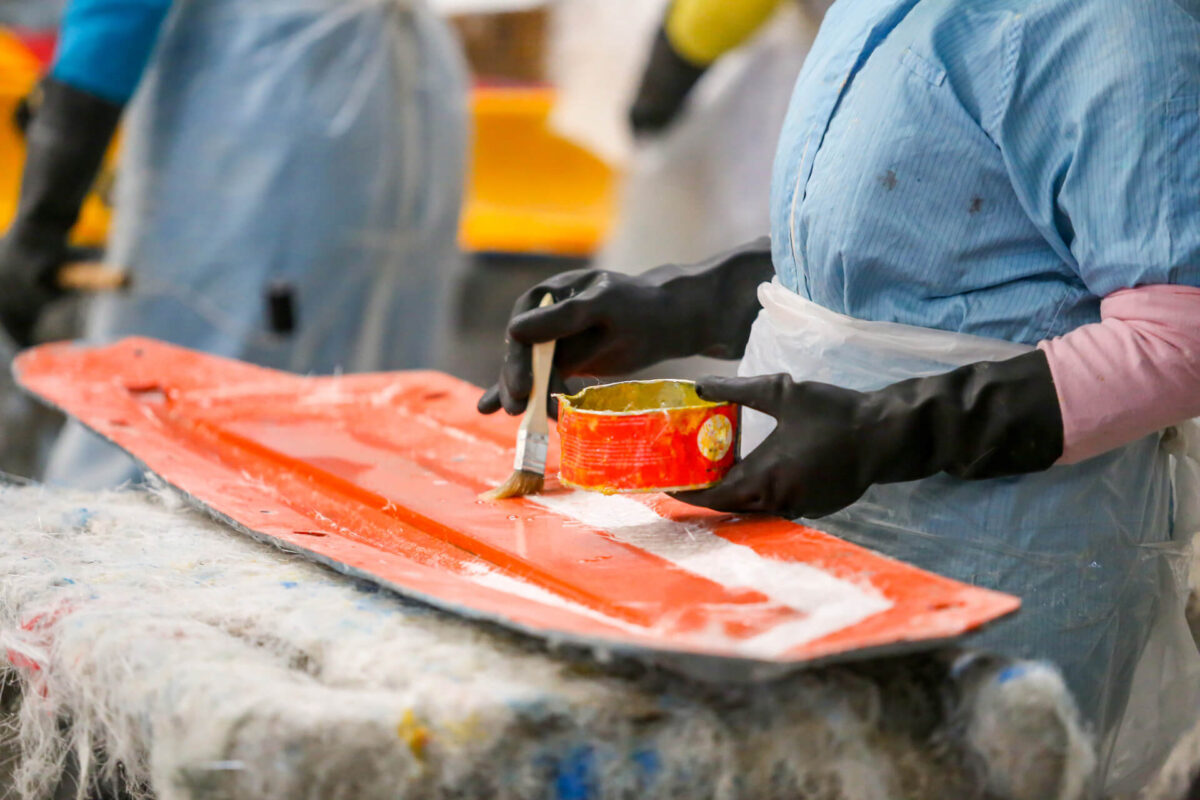 Epoxy Resin vs. Traditional Metal Coatings: Why Epoxy Reigns Supreme