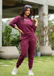 Select the Best Joggers Outfit for Women with Several Types