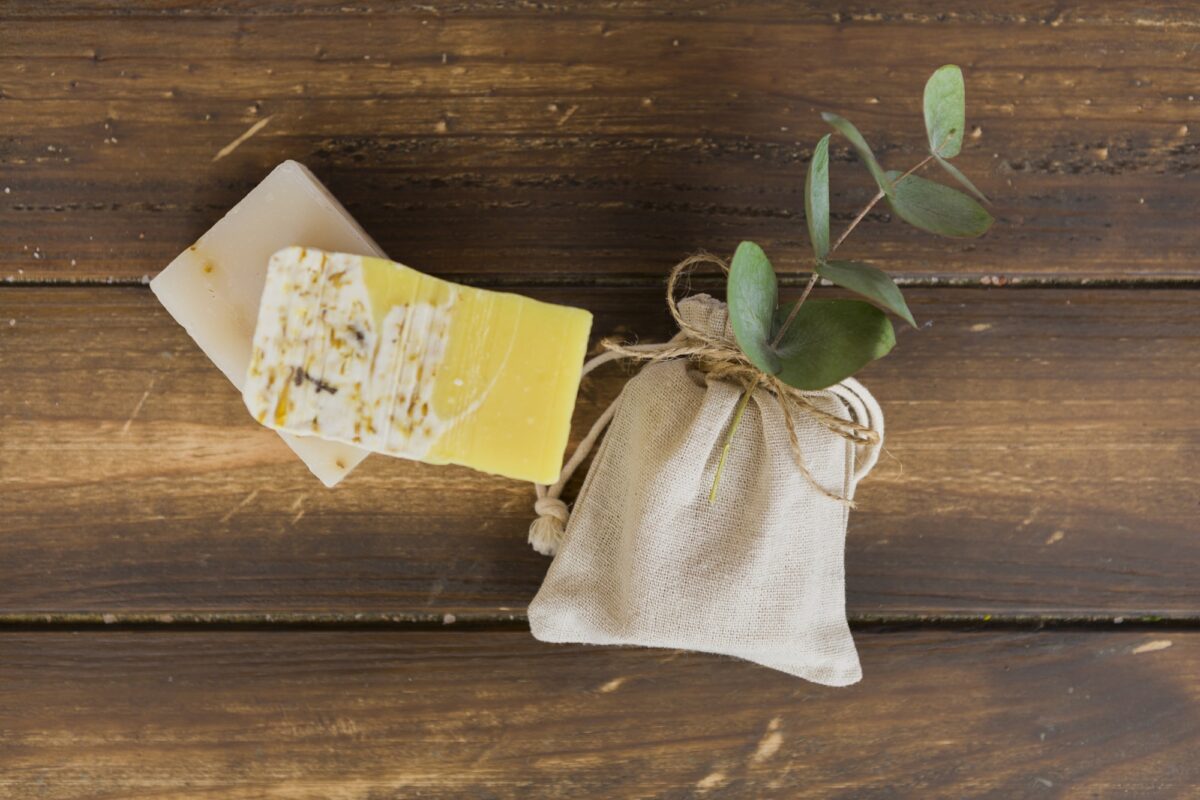5 Reasons to Choose Eco-Friendly Corporate Gift this Year