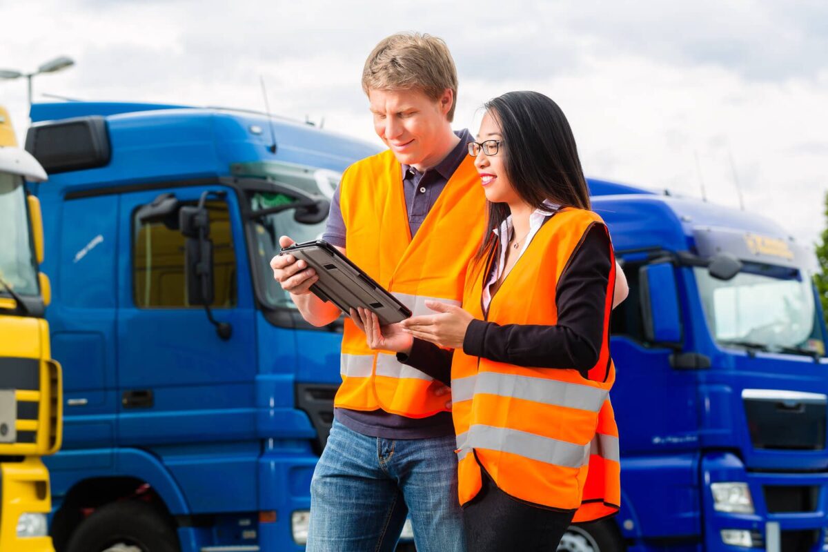 How 2 Men and a Truck Can Simplify Your Moving Day
