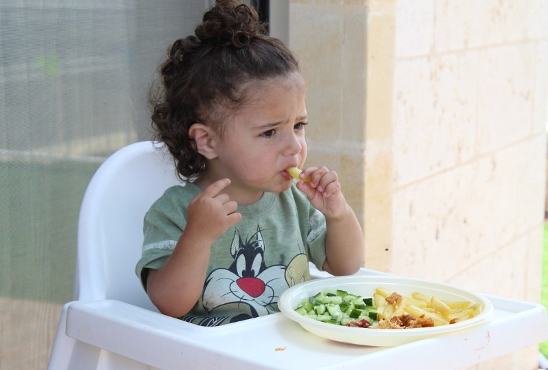 7 Effective Tips for Cultivating Healthy Eating Habits in Your Kids