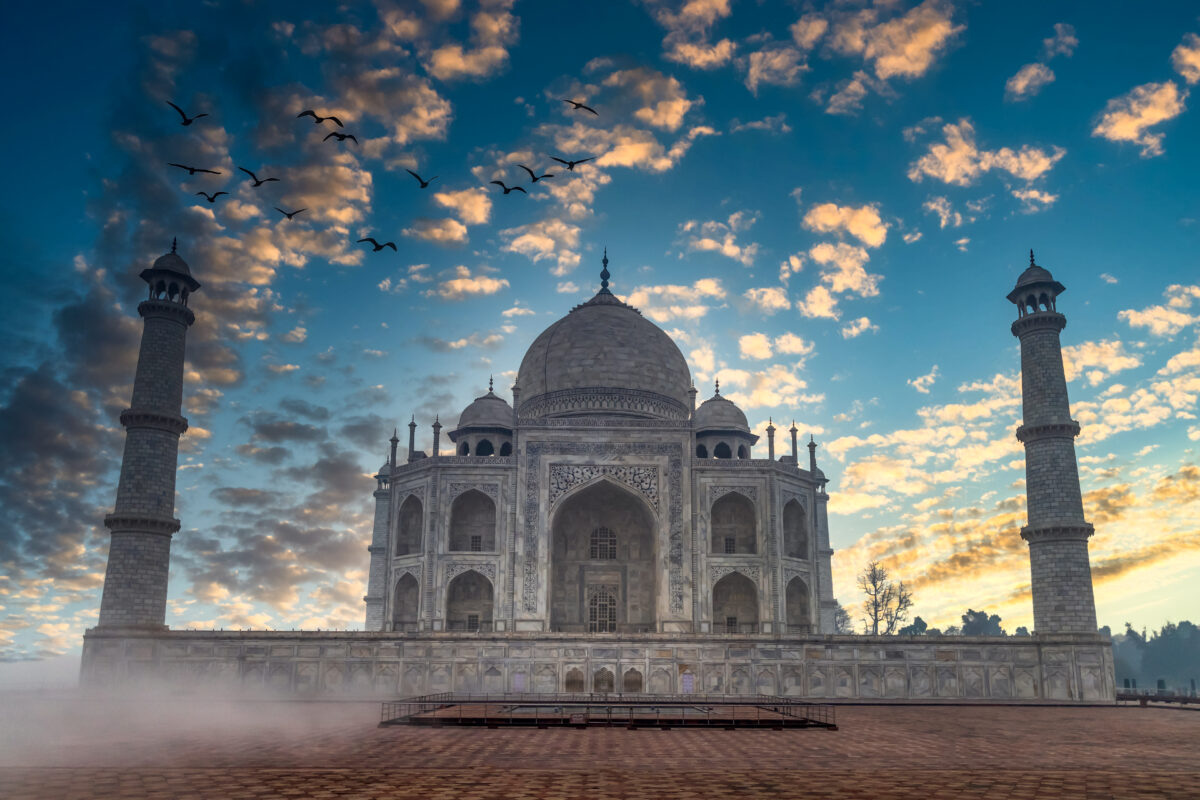 One Day Agra Trip from Delhi: A Perfect Journey to the Taj Mahal