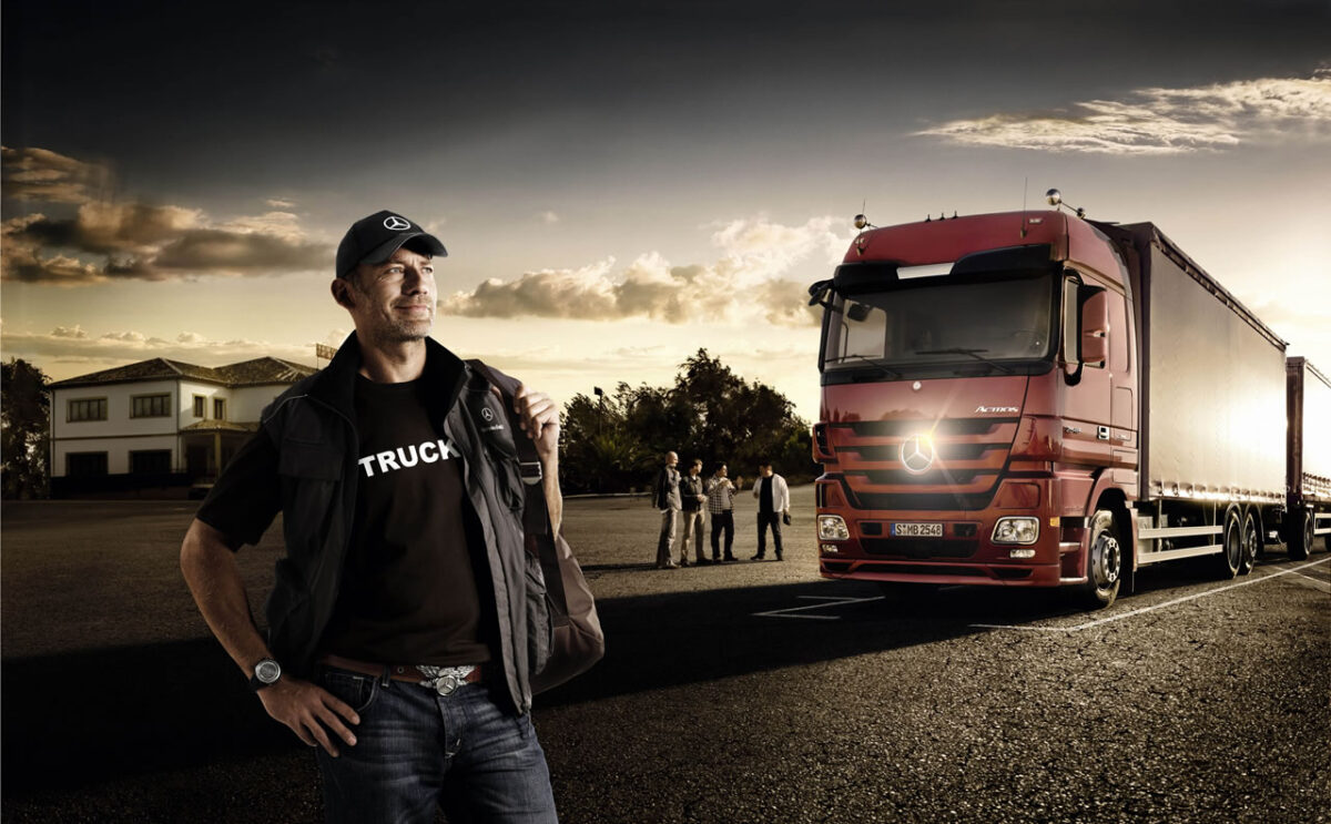 How “2 Men and a Truck” Services Make Moving in Rockingham Stress-Free