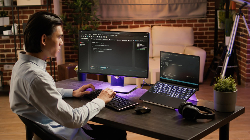 Hire ReactJS Developers to Accelerate Innovation in the Automotive Industry