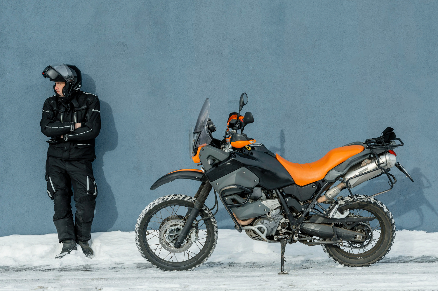 Essential Gear for Riding in Manali’s Weather