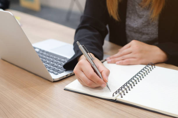 Deadline Approaching? How Local Research Paper Writers Can Save You