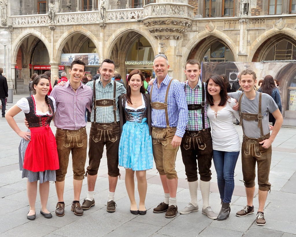 Classic Oktoberfest Outfits: Lederhosen & Dirndls
