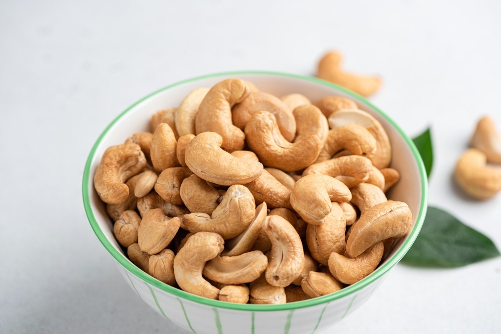 10 Surprising Health Benefits of Cashews You Didn’t Know About