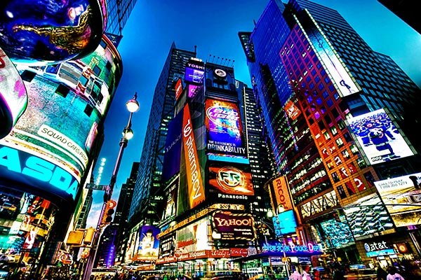 How to Brand Your Commercial Display Without Overcrowding It