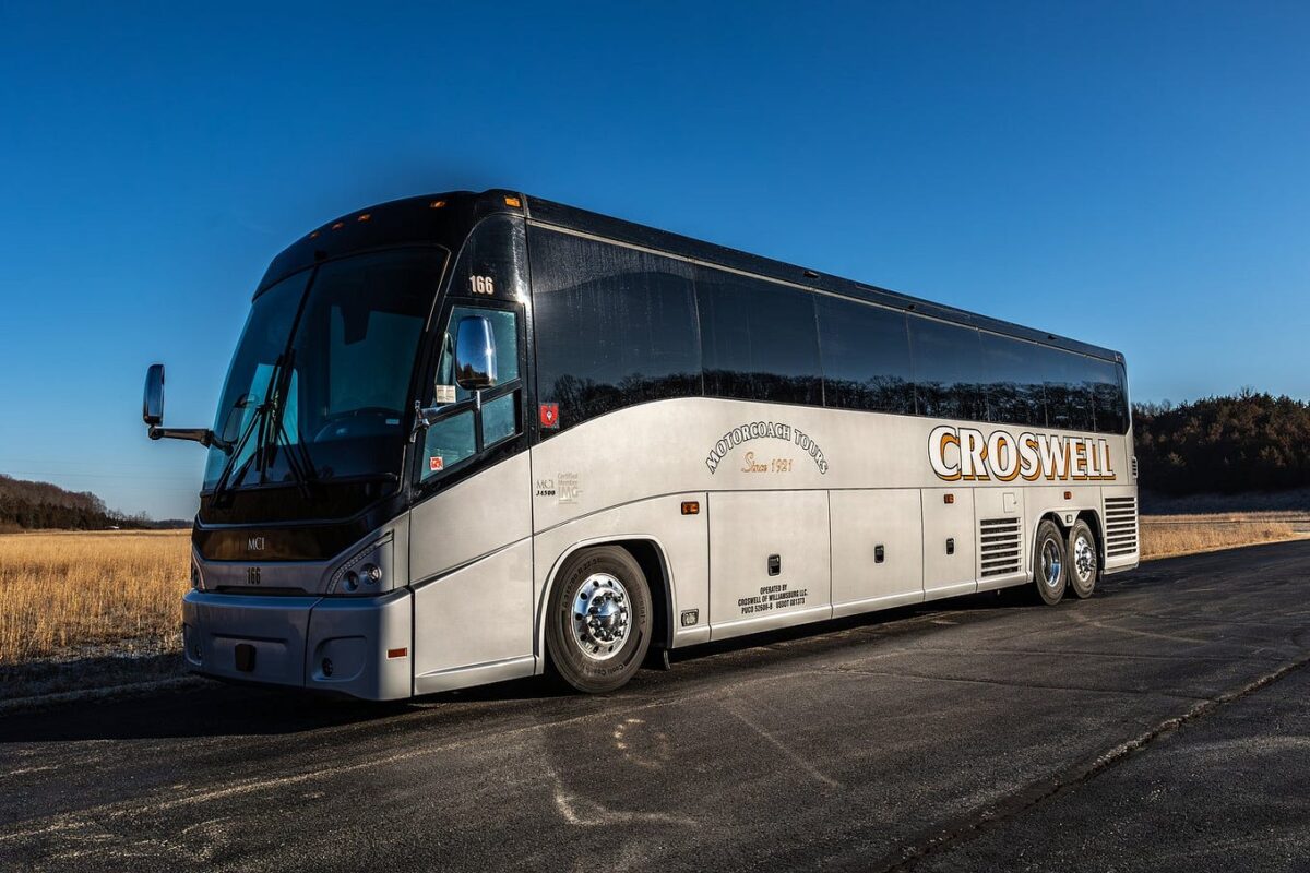 Book Early, Save Big: Tips for Booking Charter Bus for Company Events