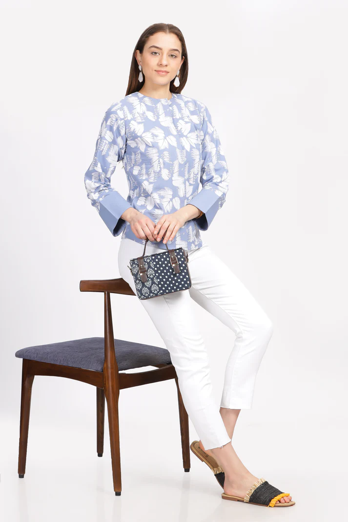 How To Select Trendy Cotton Shirts For Women – Your Fashion Guide