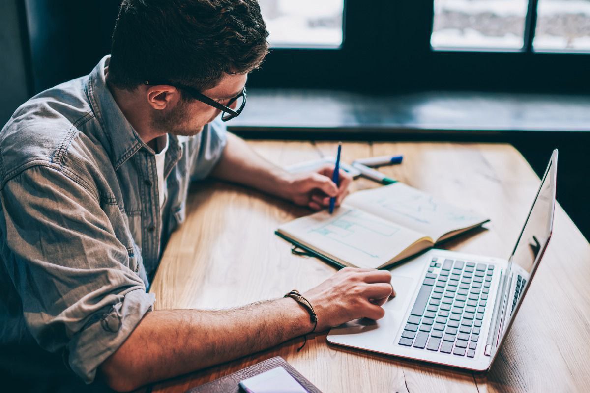 How to Choose the Best Book Writing Company for Your Genre
