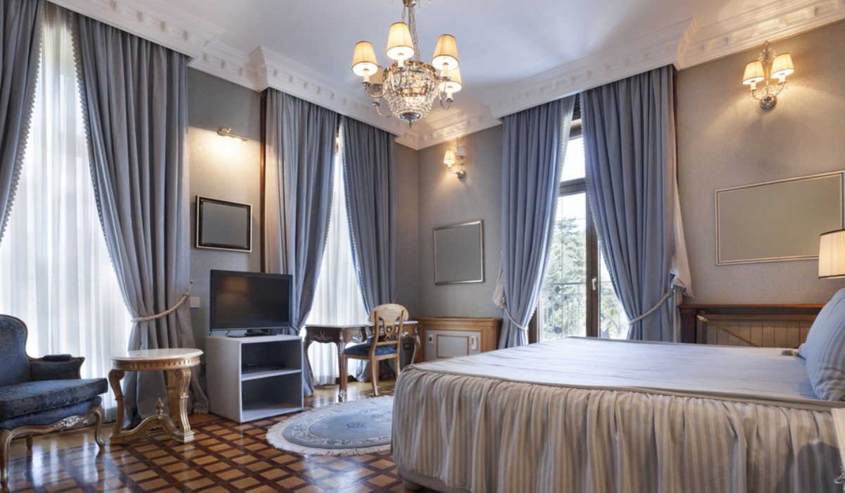 The Best Bedroom Curtains in Dubai for Privacy & Comfort: A Personal Journey